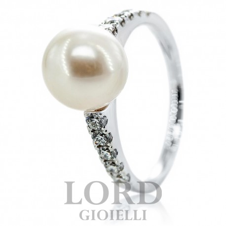 Anello Donna in Oro Bianco con Perla 8.5/9mm e Diamanti ct. 0.39 G VS- Giorgio Visconti