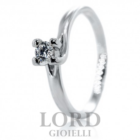 Anello Donna Solitario Contrariè in Oro Bianco con Diamante ct. 0.14 G VS- Giorgio Visconti